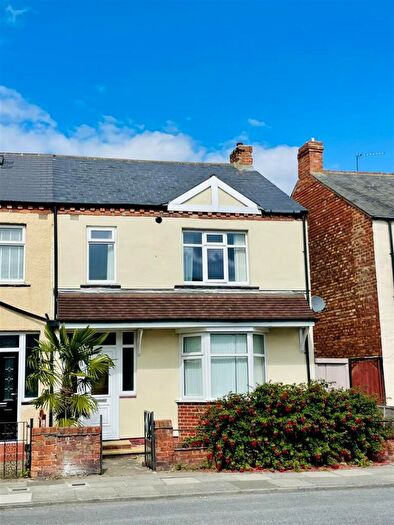 3 Bedroom Semi-Detached House For Sale In Willow Road, Darlington, DL3