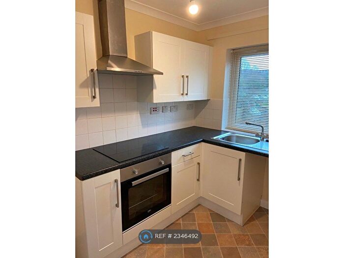 2 Bedroom Flat To Rent In Spring Court, Stapleford, NG9