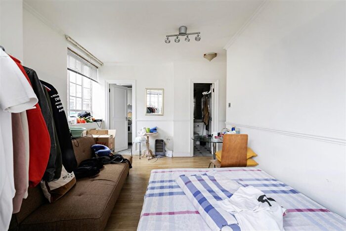1 Bedroom Flat To Rent In Sloane Avenue, SW3