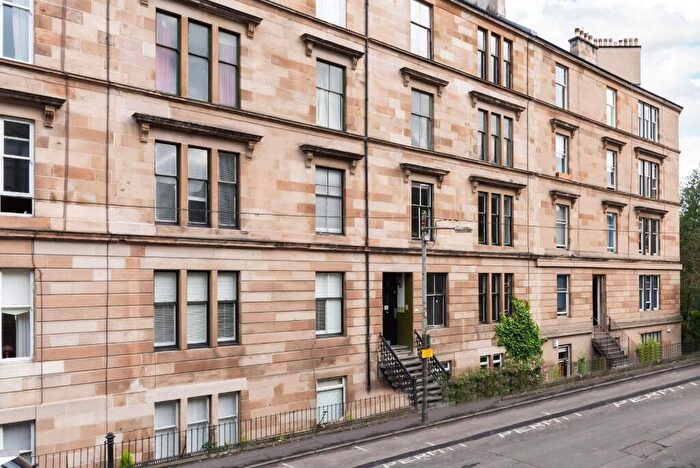 3 Bedroom Flat To Rent In Otago Street, Glasgow, G12
