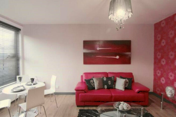 4 Bedroom Terraced House To Rent In Beechwood Terrace, Leeds, West Yorkshire, LS4