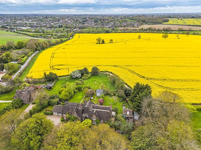 2 Bedroom Property For Sale In Bower Heath Lane, Harpenden, AL5