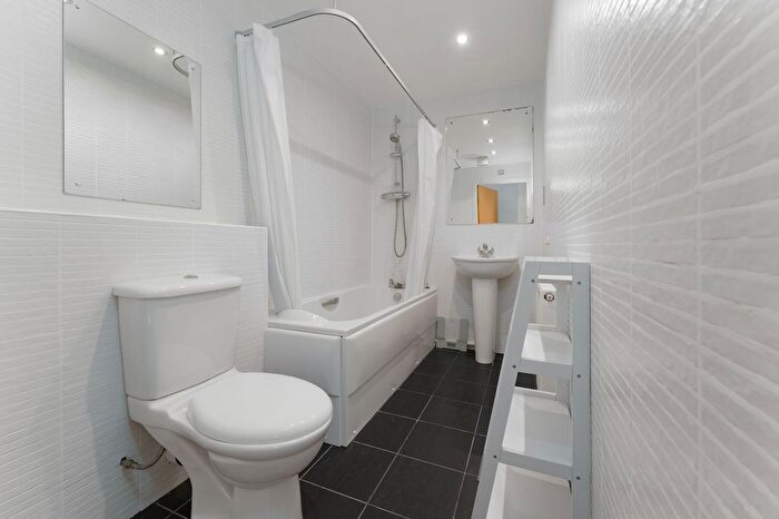 1 Bedroom Flat For Sale In Olympian Court, Romulus House Olympian Court, YO10