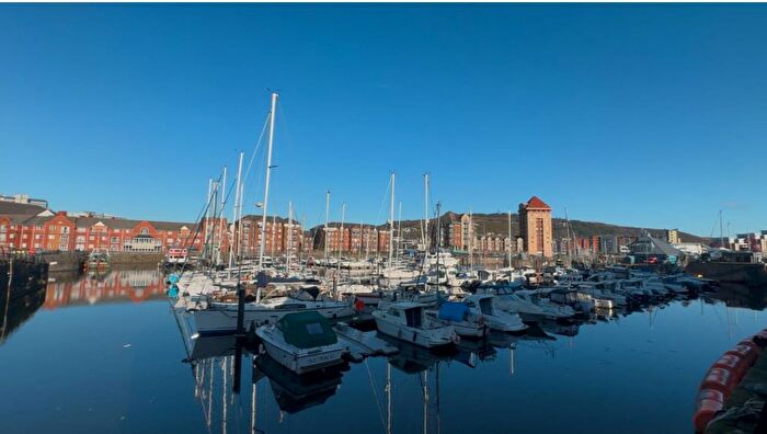 1 Bedroom Flat For Sale In Abernethy Quay, Marina, Swansea, SA1