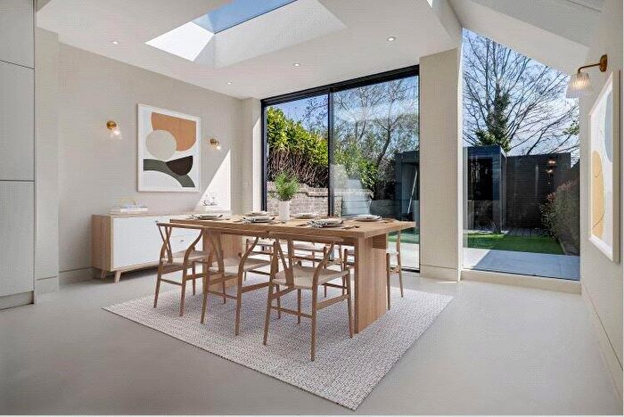 4 Bedroom Terraced House For Sale In Clifford Gardens, London, NW10