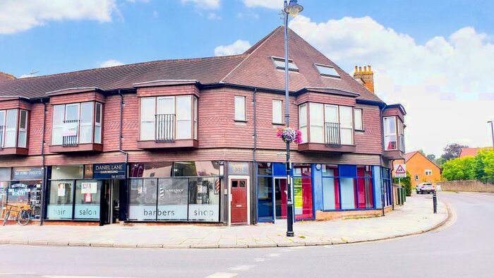 1 Bedroom Flat To Rent In Russell House, Midhurst, GU29