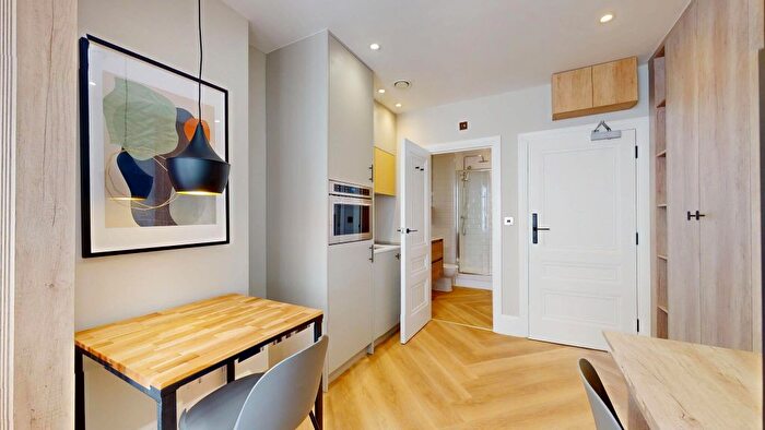 Studio To Rent In Draycott Avenue, London, SW3