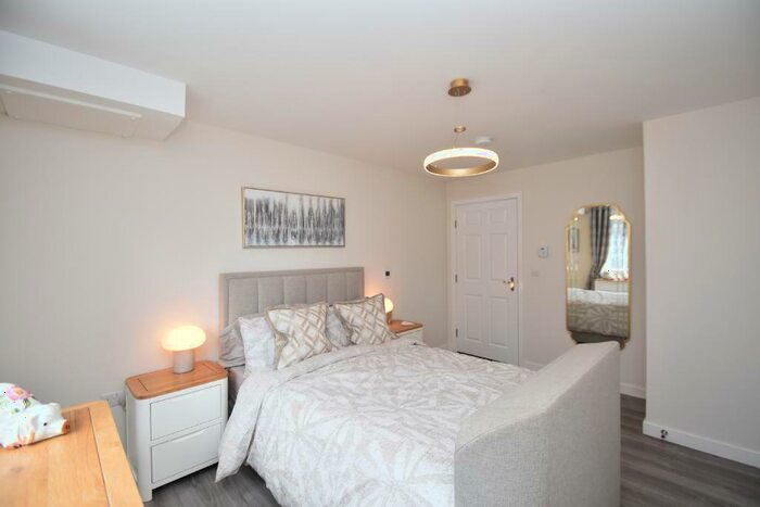 1 Bedroom Flat For Sale In Gresham Drive, Kirkintilloch, G66