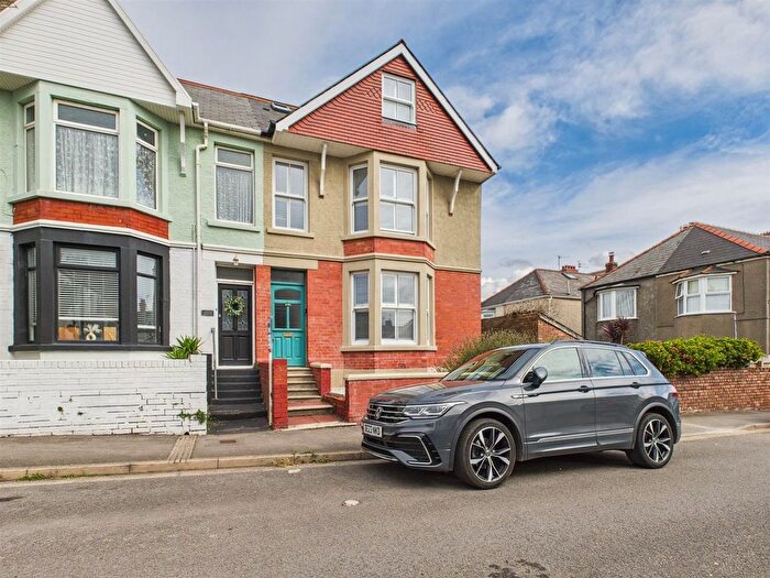 5 Bedroom Town House For Sale In Blundell Avenue, Porthcawl, CF36