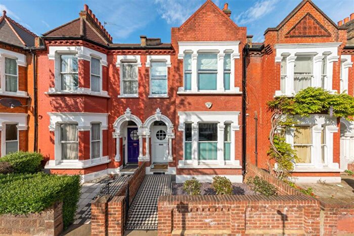 5 Bedroom Terraced House For Sale In Englewood Road, SW12