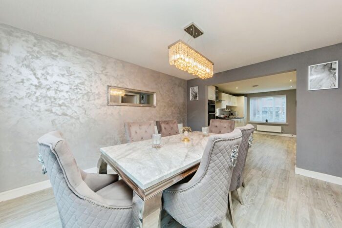 4 Bedroom Detached House For Sale In Black Croft Close, Shavington, Crewe, Cheshire, CW2