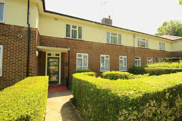 1 Bedroom Flat To Rent In Mickleham Close, Orpington BR5