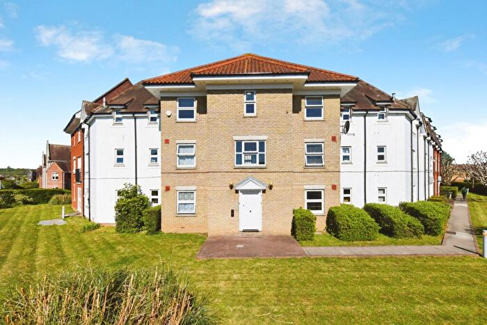 1 Bedroom Flat For Sale In Tallow Gate, Chelmsford, Essex, CM3