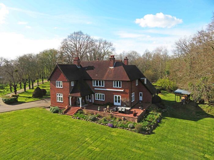 5 Bedroom Detached House For Sale In Winter Hill Road, Maidenhead, SL6