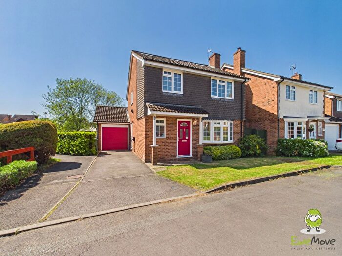 5 Bedroom Detached House For Sale In Saffron Close, Chineham, Basingstoke, Hampshire, RG24