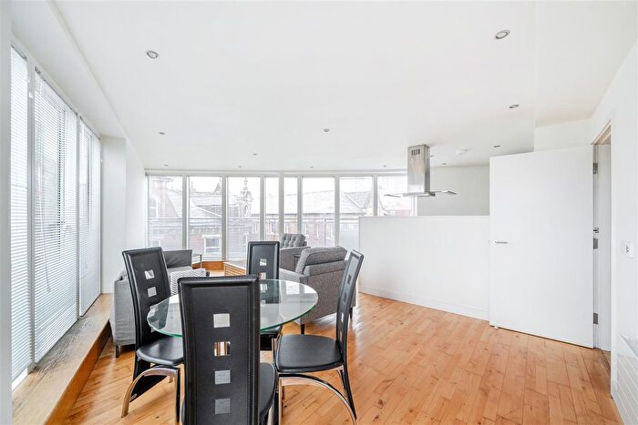 2 Bedroom Flat To Rent In Iceworks, Leeds, LS2