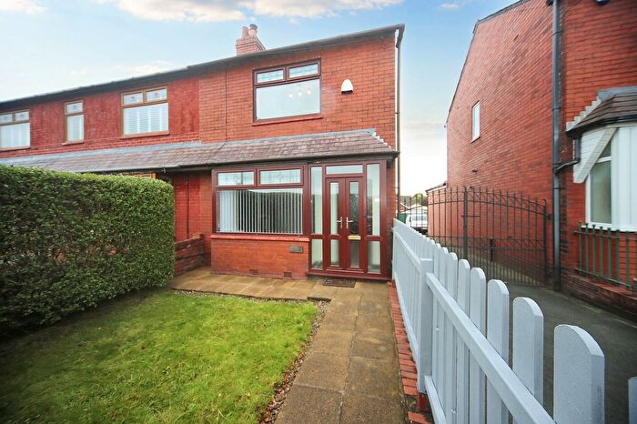 2 Bedroom Semi-Detached House For Sale In Gathurst Road, Orrell, WN5