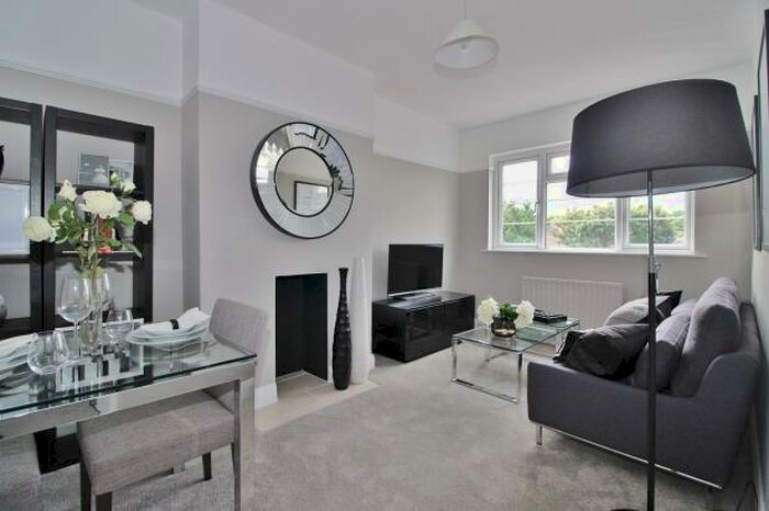 1 Bedroom Flat To Rent In Clive Road, West Dulwich, London, SE21