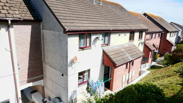 2 Bedroom Flat To Rent In Tregarrick, Looe, PL13