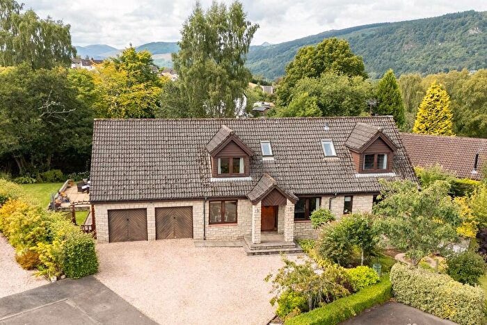 5 Bedroom Detached House For Sale In Braeside Park, Aberfeldy, Perthshire, PH15