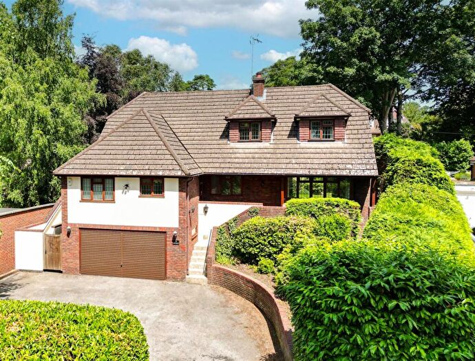 4 Bedroom Detached House To Rent In Hillcrest Road, Camberley, GU15