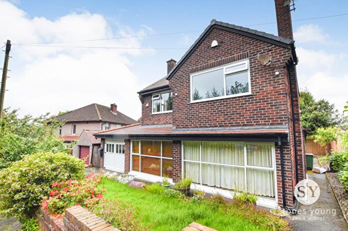 4 Bedroom Detached House To Rent In Talbot Road, Accrington, BB5