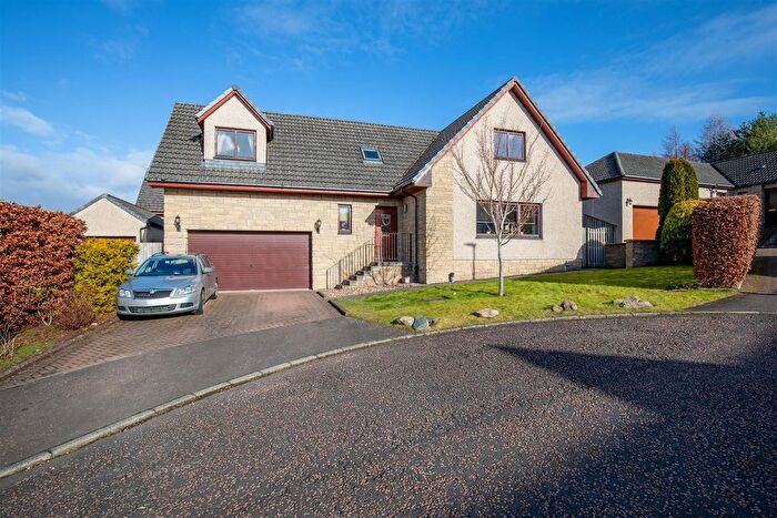 5 Bedroom Detached House For Sale In David Douglas Avenue, Scone, Perth, PH2