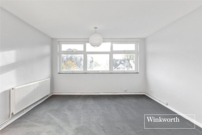 2 Bedroom Flat To Rent In Nether Street, Finchley, London, N3