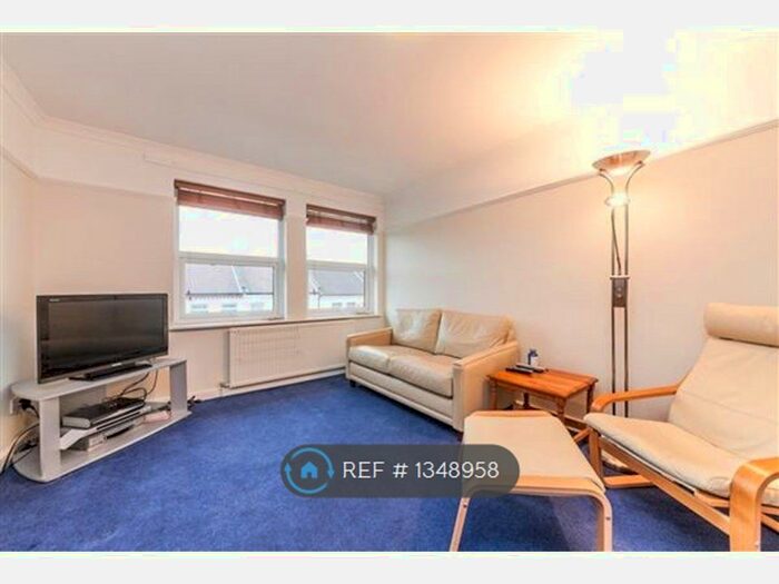 1 Bedroom Flat To Rent In Tooting Bec, London, SW17