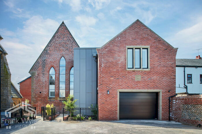 4 Bedroom Detached House To Rent In Bannister Street, Lytham, Lancashire, FY8