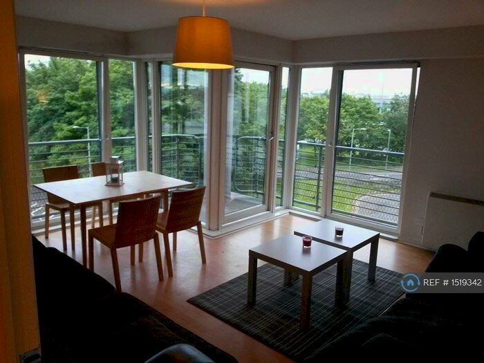 3 Bedroom Flat To Rent In Wallace Street, Glasgow, G5