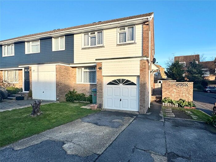 4 Bedroom End Of Terrace House For Sale In Frogmore, Fareham, Hampshire, PO14
