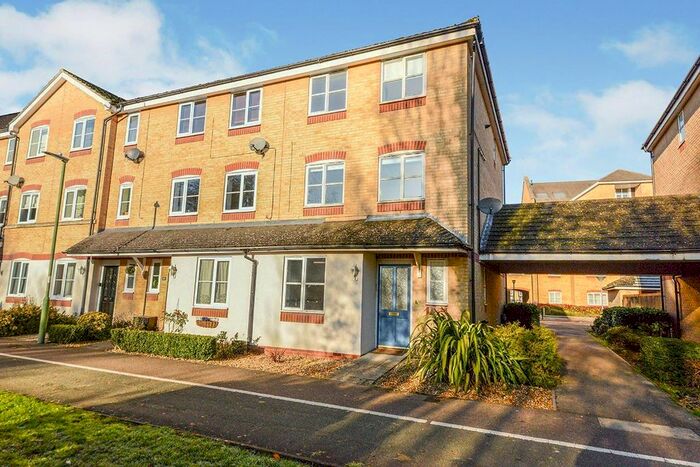 6 Bedroom End Of Terrace House To Rent In Stephenson Wharf, Hemel Hempstead, Hertfordshire HP3