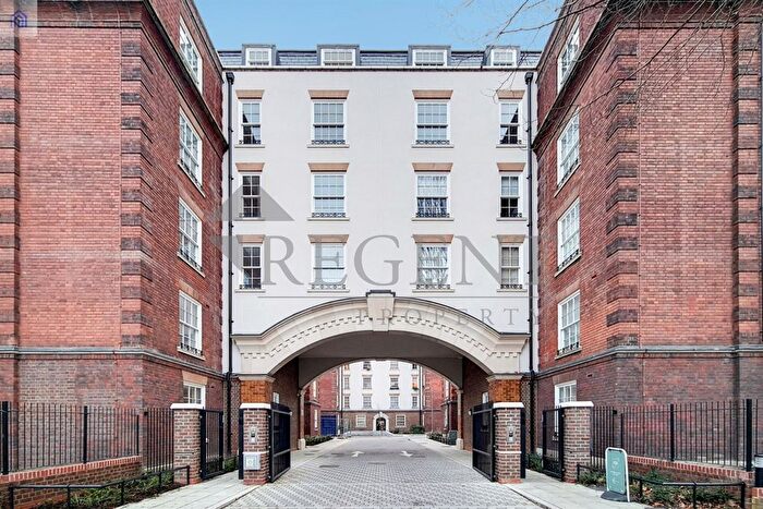 1 Bedroom Flat To Rent In Peacock Court, Samuel Square, W14