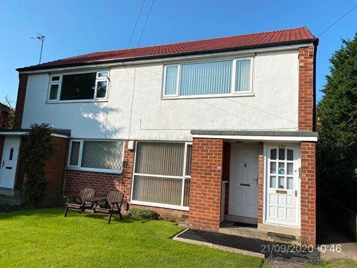 1 Bedroom Apartment To Rent In Spen Lane, Leeds, West Yorkshire, LS16