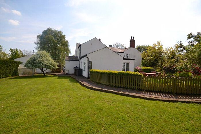 4 Bedroom Detached House To Rent In Stalk House High Street, Mawdesley, L40