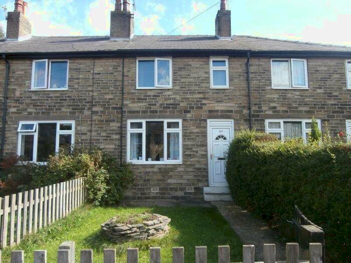 2 Bedroom House To Rent In Oakes Avenue, Brockholes, Holmfirth, West Yorkshire, HD9