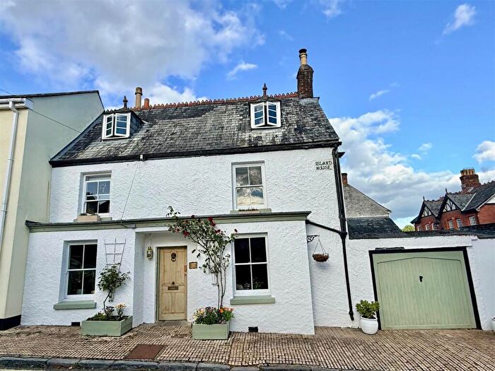 4 Bedroom End Of Terrace House For Sale In Plympton, Plymouth, PL7