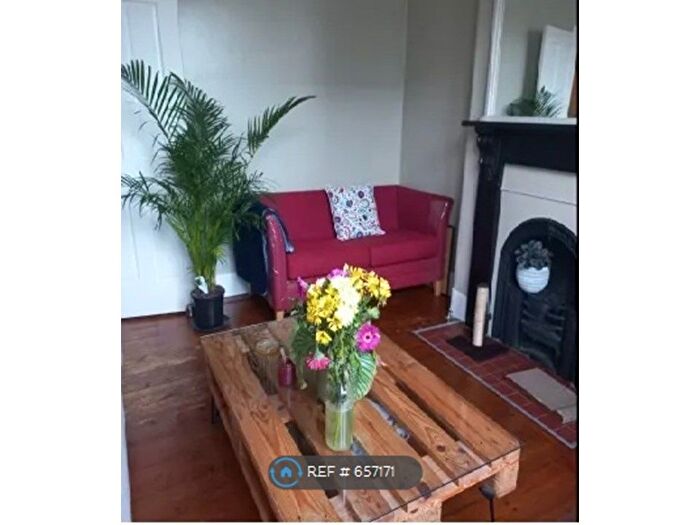 1 Bedroom Flat To Rent In Peacock Street, London, SE17