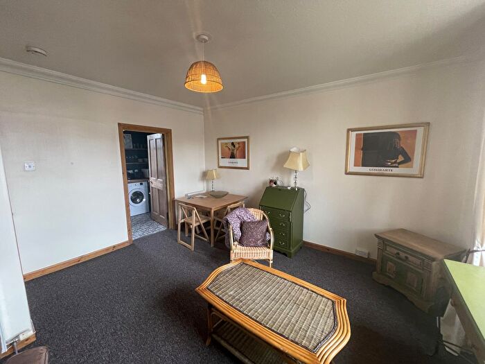 2 Bedroom Flat To Rent In Kilberry Street, Dundee, DD3