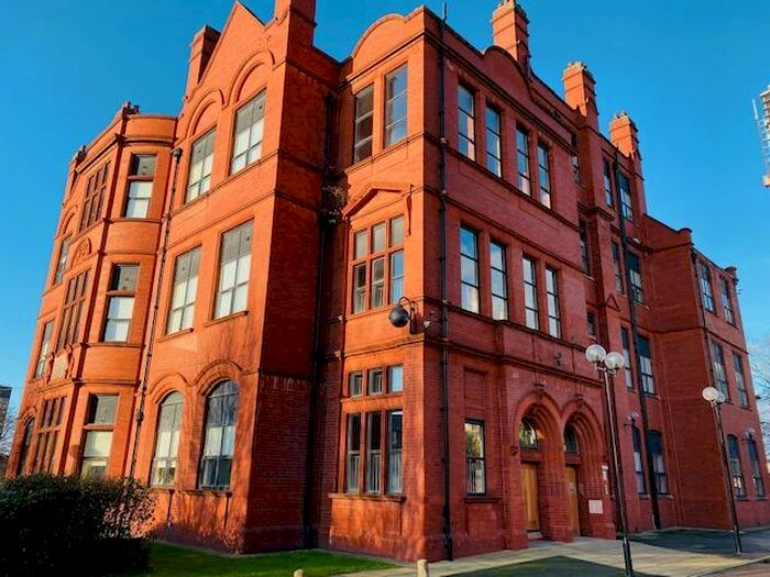 1 Bedroom Apartment To Rent In The School House, Jacksons Crescent, M15