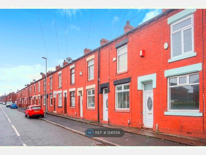 2 Bedroom Terraced House To Rent In Burnley Lane, Chadderton, Oldham OL9