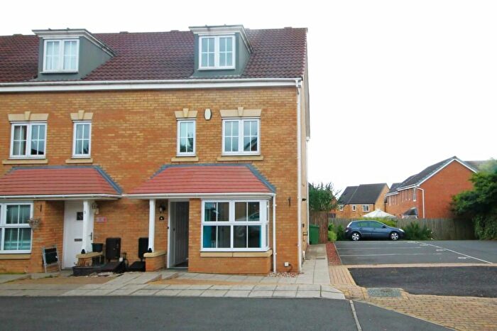 4 Bedroom Town House For Sale In Fescue Close, Stockton-On-Tees, Cleveland, TS18