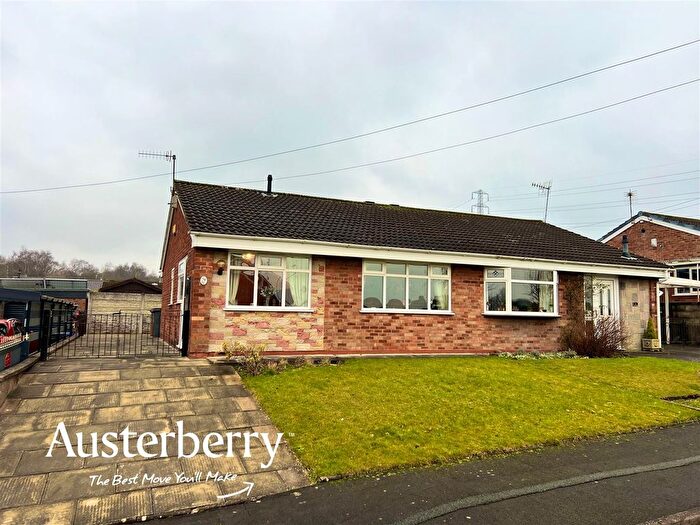 2 Bedroom Semi-Detached Bungalow For Sale In Woodkirk Close, Wedgwood Farm, Stoke-On-Trent, ST6