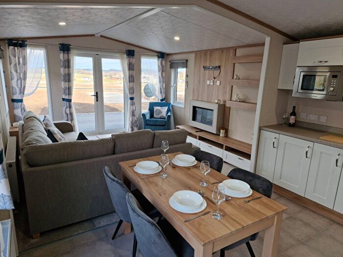 2 Bedroom Mobile/park Home For Sale In Alnwick Springs Leisure Park, Alnwick, NE66
