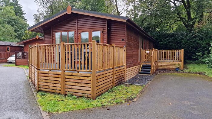 3 Bedroom Mobile Home For Sale In White Cross Bay, Ambleside Road, Windermere, LA23