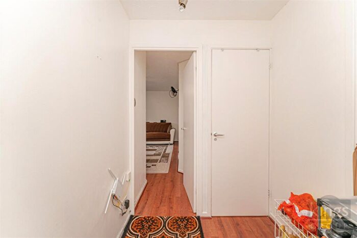 1 Bedroom Flat For Sale In Creighton Road, London, N17