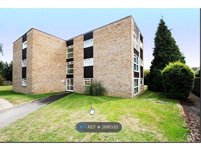 1 Bedroom Flat To Rent In Spencer Road, Isleworth, TW7