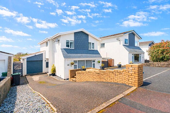 4 Bedroom Detached House For Sale In Dinch Hill, Undy, NP26