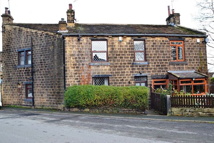 2 Bedroom Terraced House For Sale In Leeds Road, Idle, Bradford, BD10